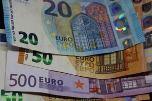 Wie teuer sollte ein Esstisch sein?