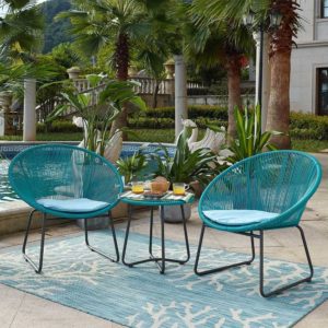 Sitzgruppe zum Relaxen und eine Wohltat fürs Auge - Urlaub im Garten und auf dem Balkon