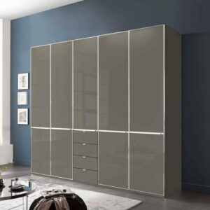 Größe Kleiderschrank für zwei Personen