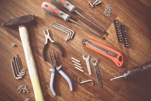 Handwerkzeuge: Werkzeuge für Heimwerker - Was braucht man? Worauf achten?