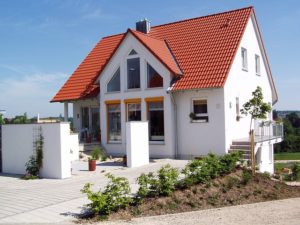 Eigenheim: Im eigenen Haus wohnen Im eigenen Haus wohnen - der Traum vom Eigenheim