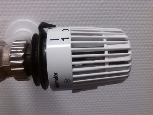 Wie Sie Ihre Wohnung richtig heizen Richtig heizen - So heizen Sie richtig und sparen Energie und Geld - Tipps im Wohnen-shop.at Ratgeber