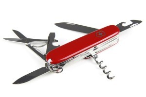 Multifunktionelles Taschenmesser für den Werkzeugkoffer.