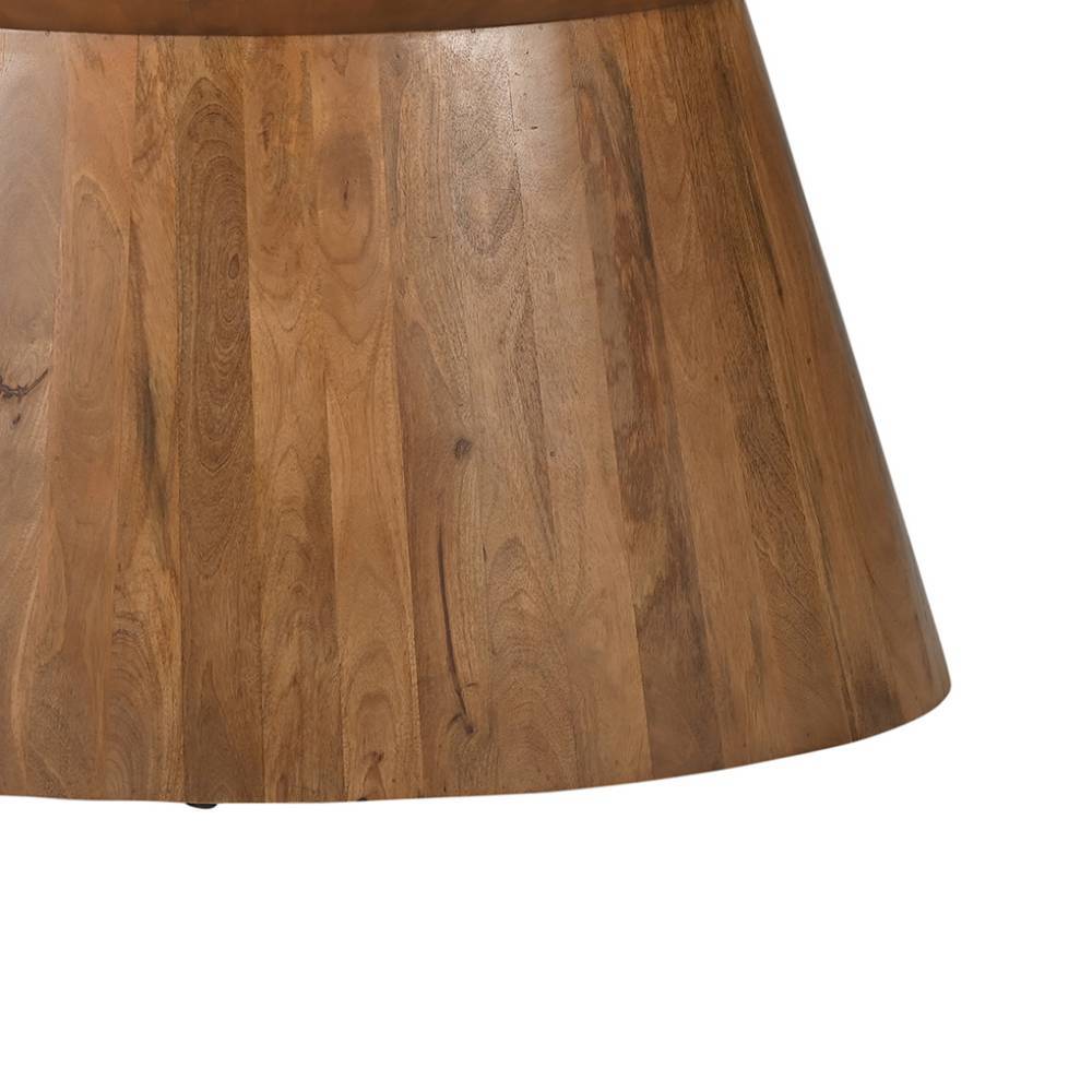 Detail des konischen Tischfußes aus Massivholz mit schöner Holzmaserung – Galadira