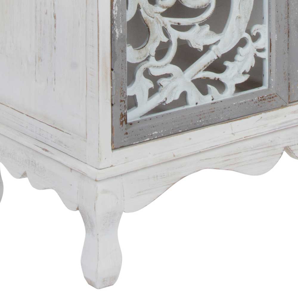 Geschwungene Füße der Shabby Chic Kommode in Weiß mit antikem Used-Look Finish – Levino
