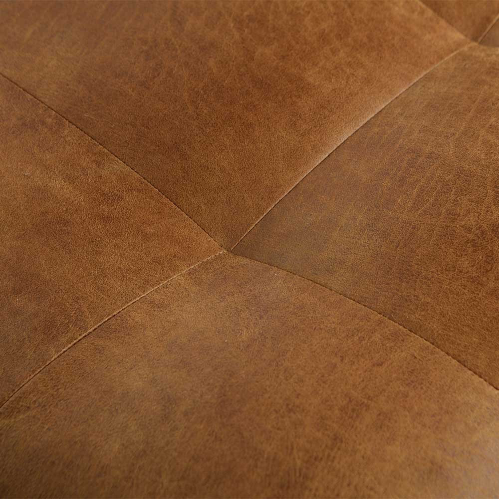 Ledersessel in Cognac Braun Detail der Sitzfläche mit dekorativer Kreuzsteppung – Malik