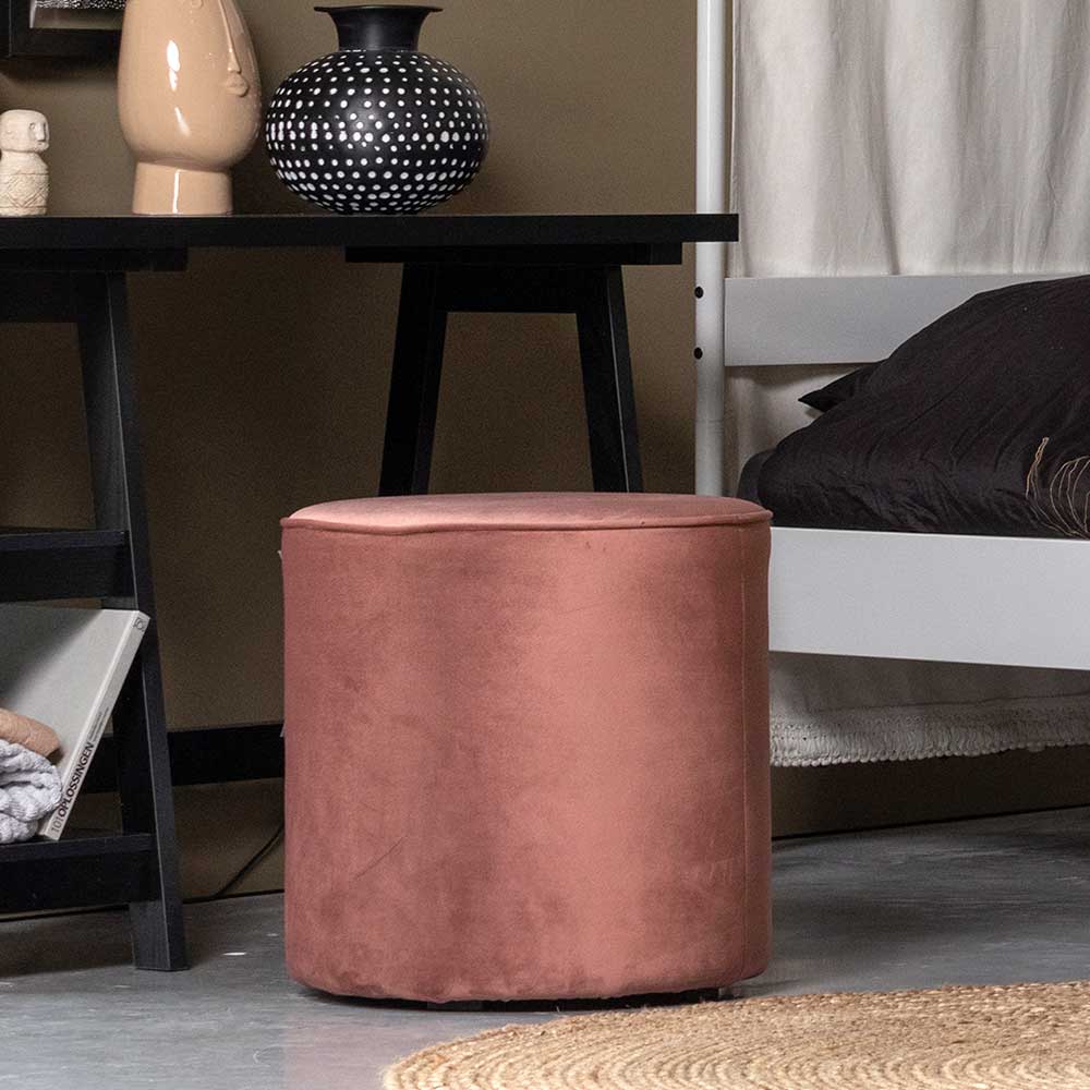 Rosa Samthocker perfekt als Fußhocker oder zusätzliche Sitzbank im Schlafzimmer – Bados