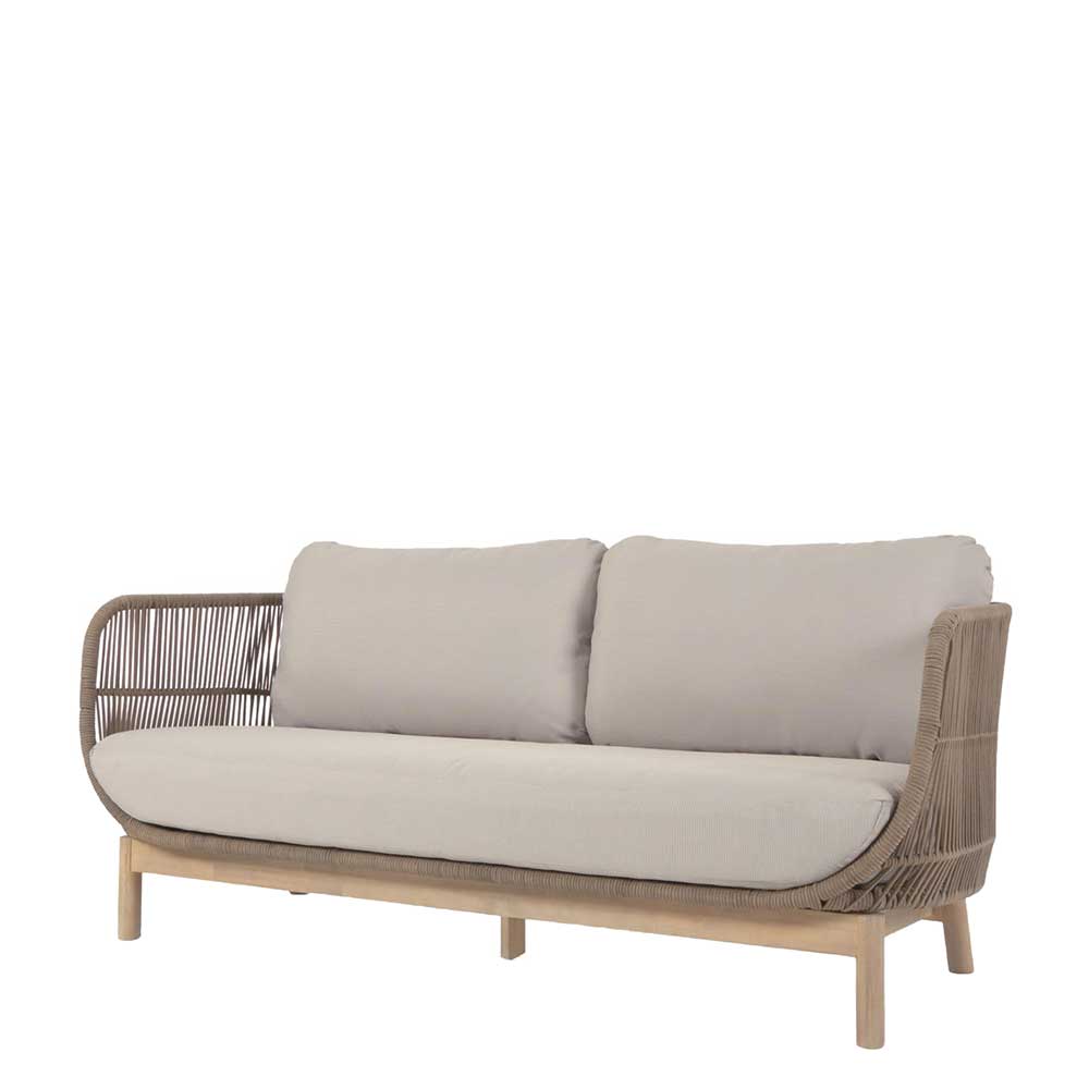 Sofa aus hellem Kordelgeflecht und natürlichem Holzgestell mit beigen Polstern – Calivias