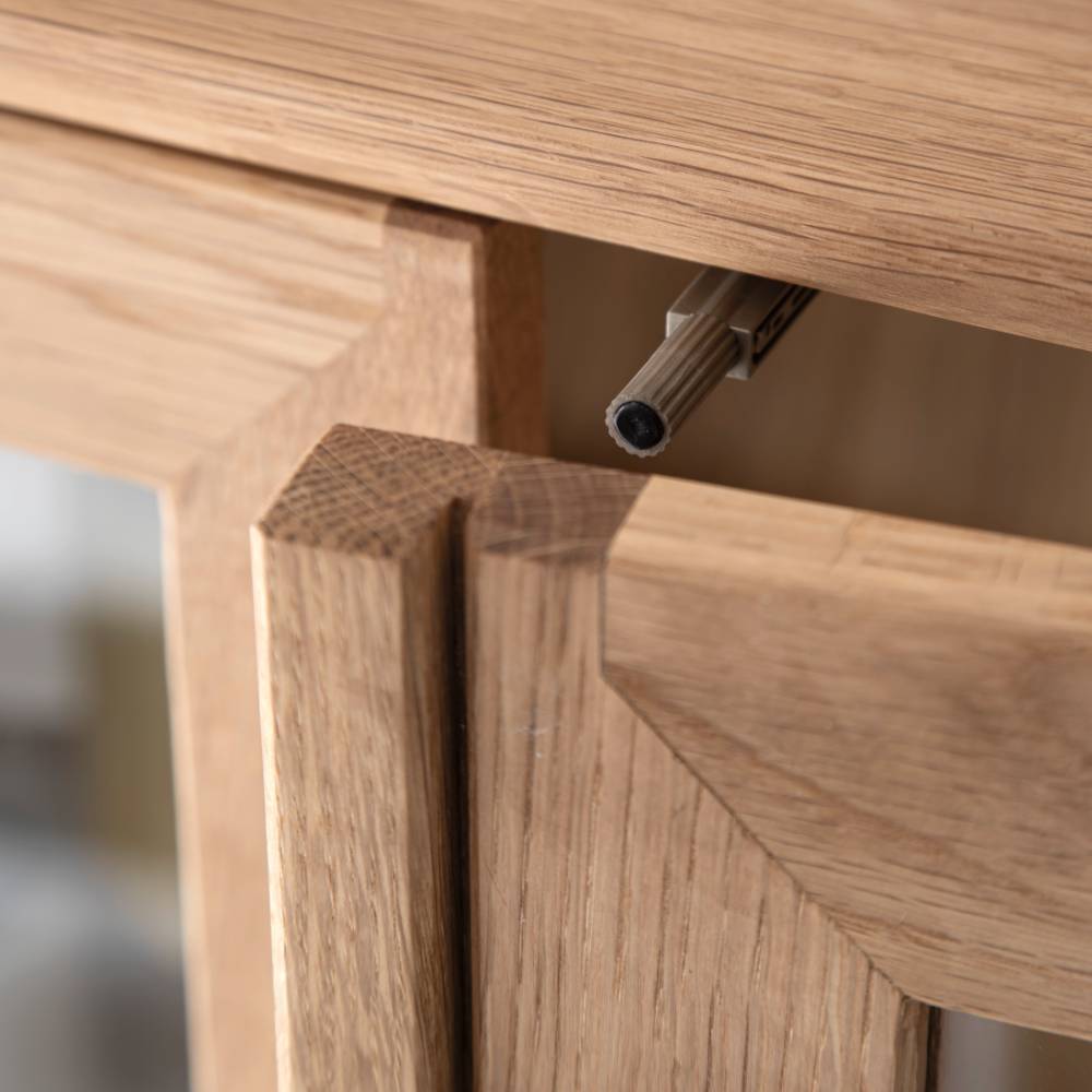 Eichenholz Highboard mit LED Beleuchtung - Lamia