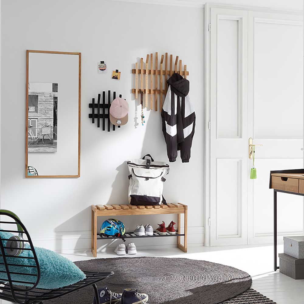 Moderne Wandgarderobe aus Eichenholz für Jacken und Accessoires im Dielenbereich – Gangizo