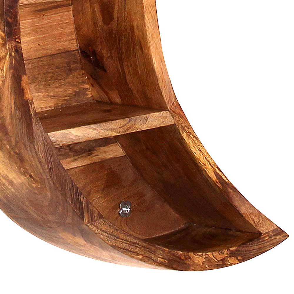 Detail der Holzmaserung und der unteren Ablagefläche des Mondsichel Regals – Bageria