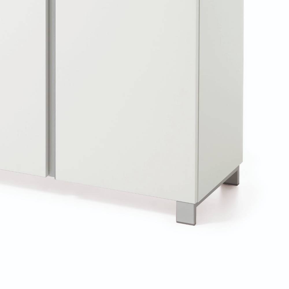 Dielenschrank Danita mit modernen silberfarbenen Füßen und weißer Seitenwand – Danita