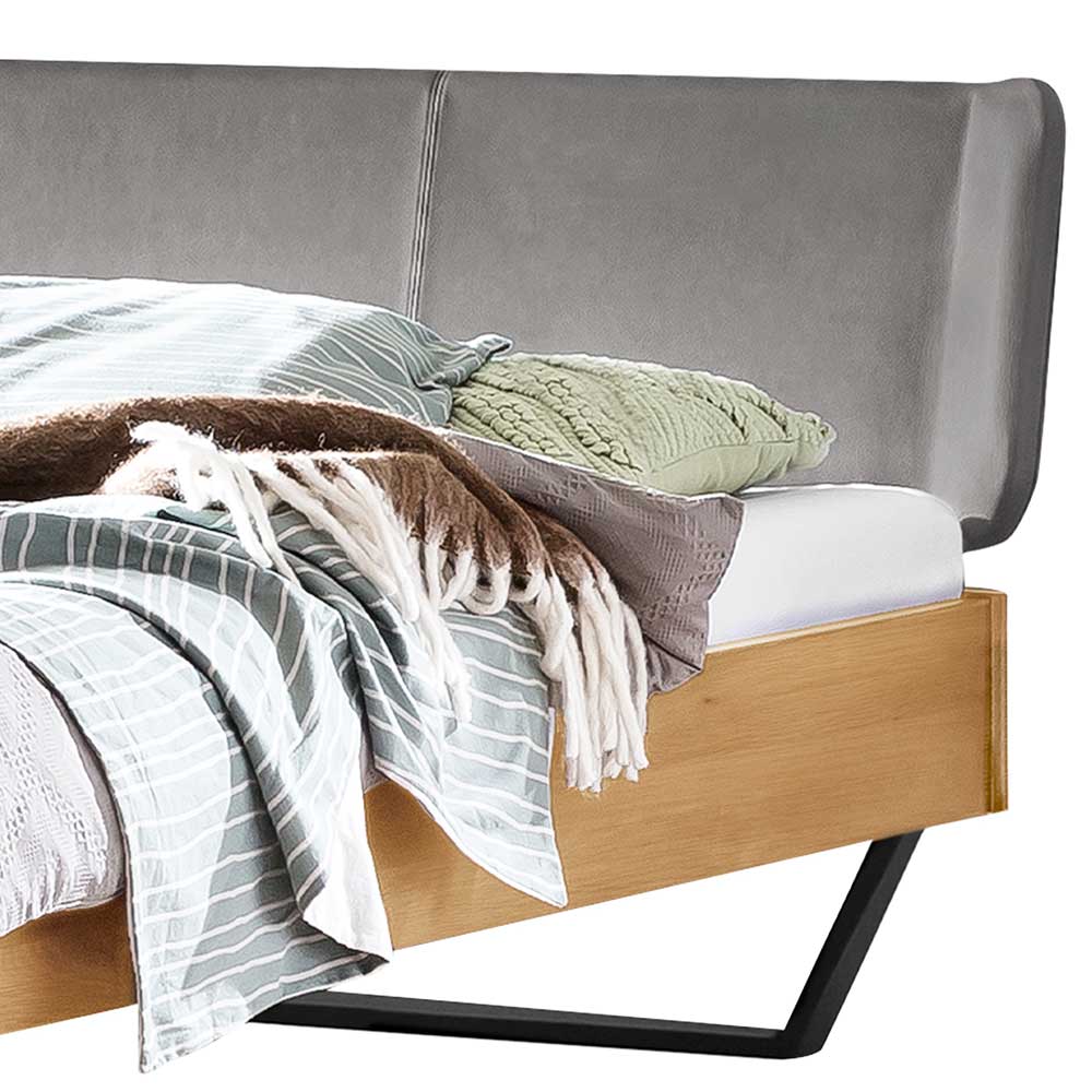 140x200 Bettgestell im Industrial Design - Henkul