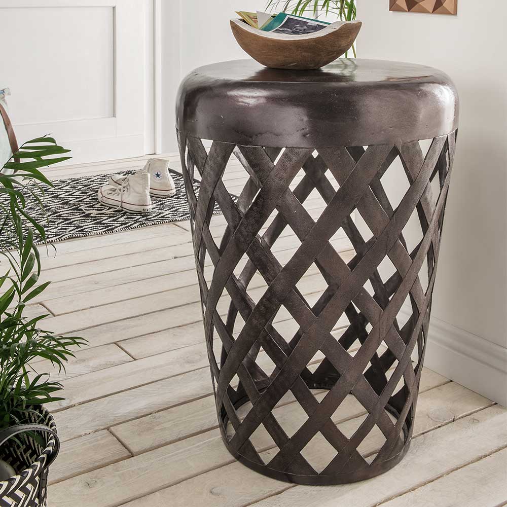 Industrial Design Beistelltisch aus Aluminium - Bahos
