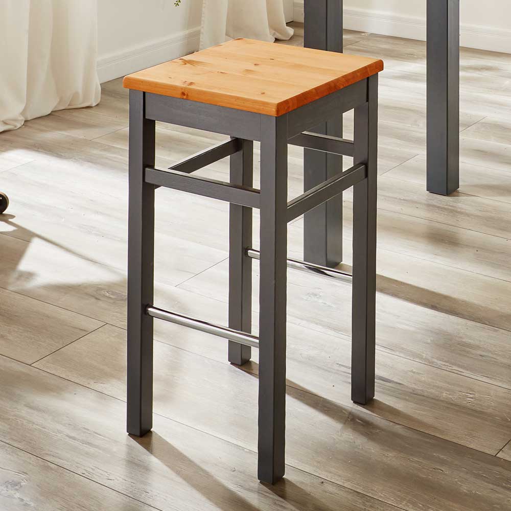 Grauer Holz Barhocker mit heller Kiefernholz-Sitzfläche und Fußstützen – Ziamora