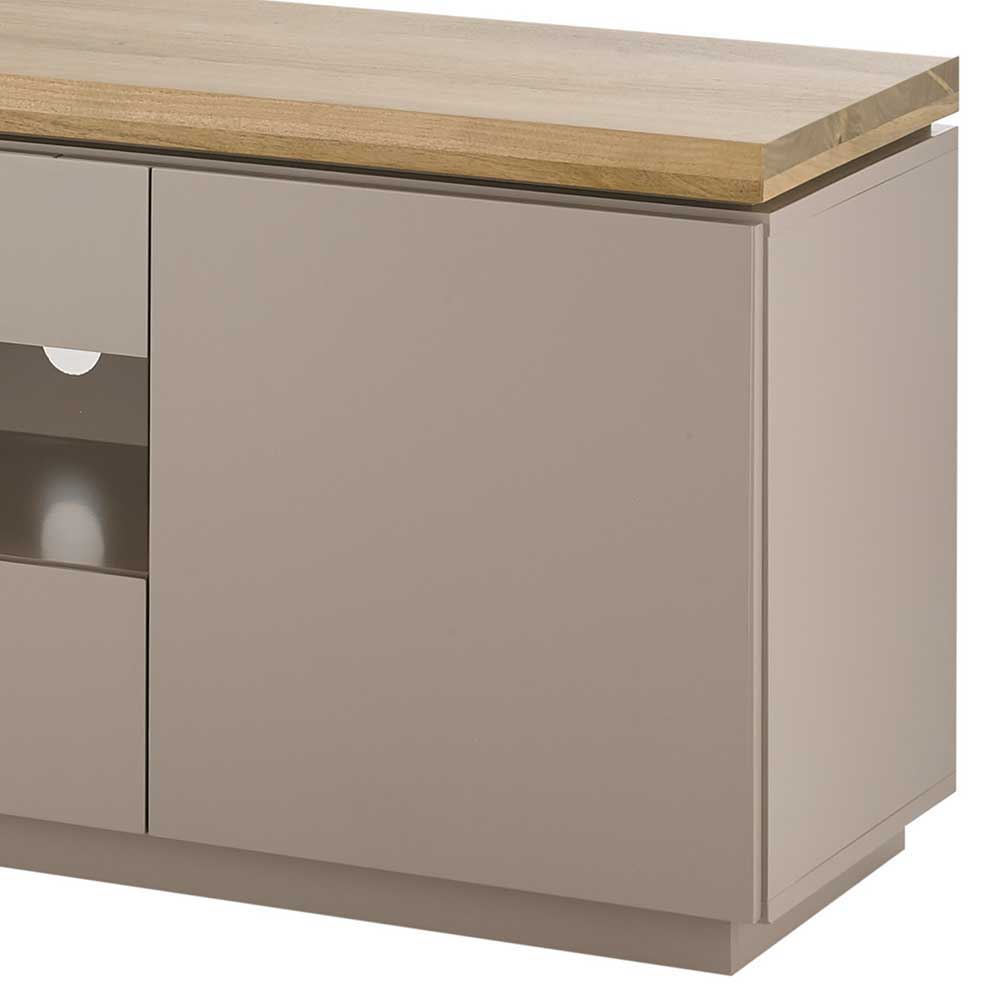 Seitliche Ansicht des TV Lowboards in Taupe mit Akazienholzplatte – Anja