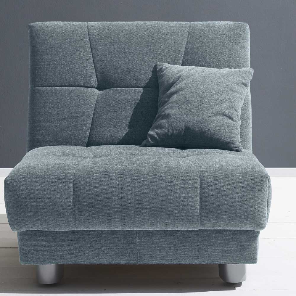 Hellblauer Sessel aus Flachgewebe, quadratisch gesteppt, mit kleinem Zierkissen – Heaven