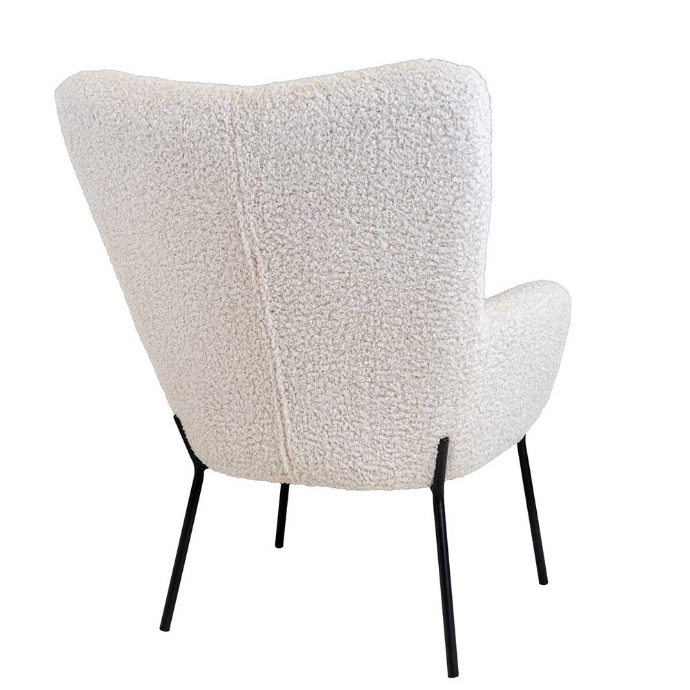 Rückenansicht des weißen Bouclé Lounge Sessels mit geschwungener Form – Levisa