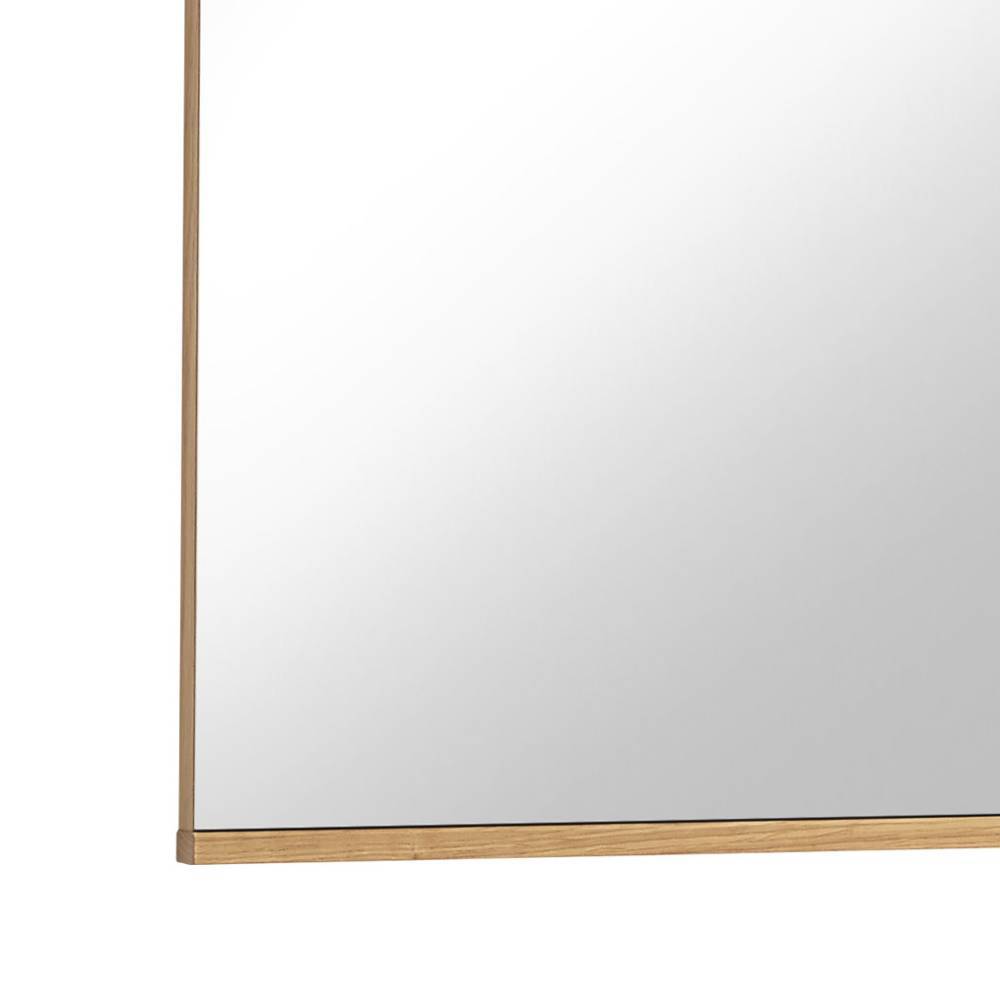 Eckdetail des Spiegels mit heller Balkeneiche Massivholzrahmen für Wohnzimmer – Saniela