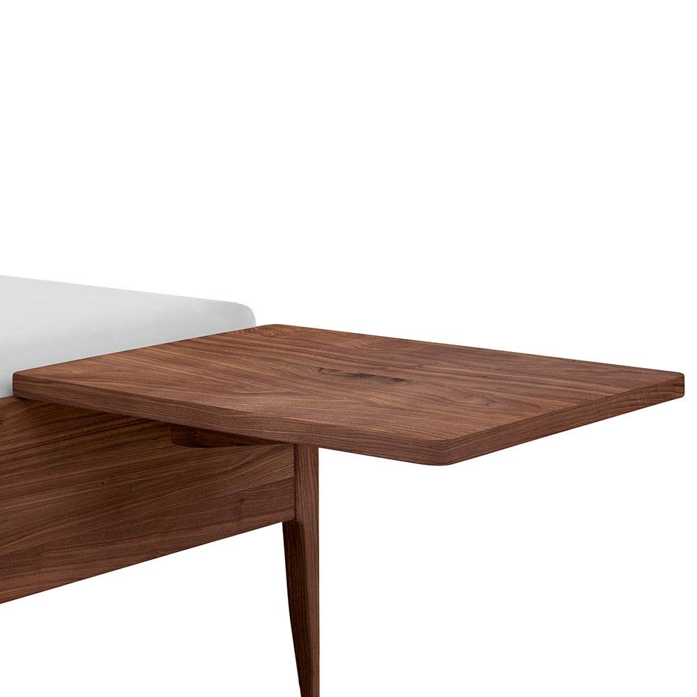Elegantes Designbett aus Nussbaum massiv - Twinta