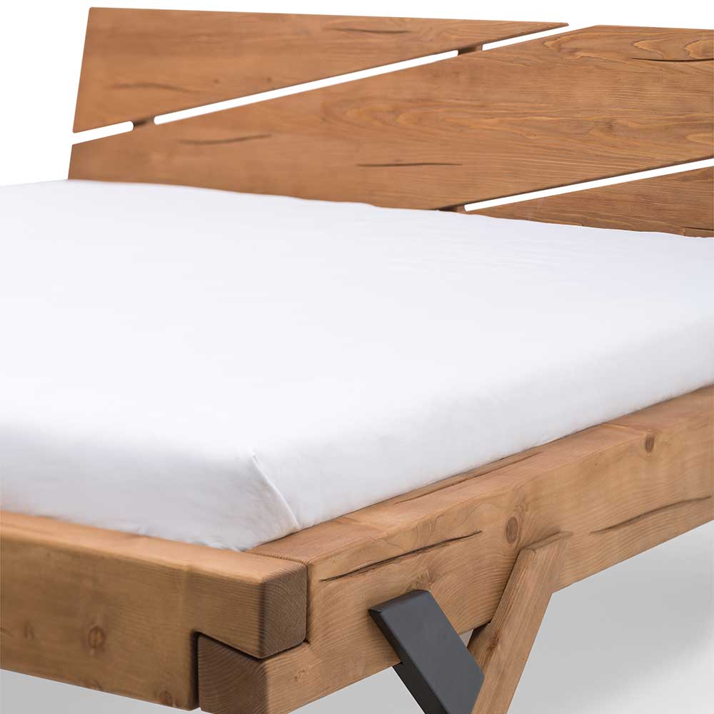 Rustikales Design Holzbett aus Fichte Massivholz - Barria
