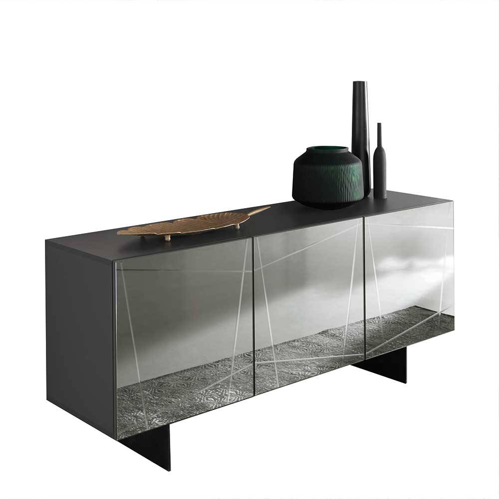 Elegantes Sideboard mit drei Spiegeltüren in Rauchgrau und stabiler Ablagefläche – Odangelo