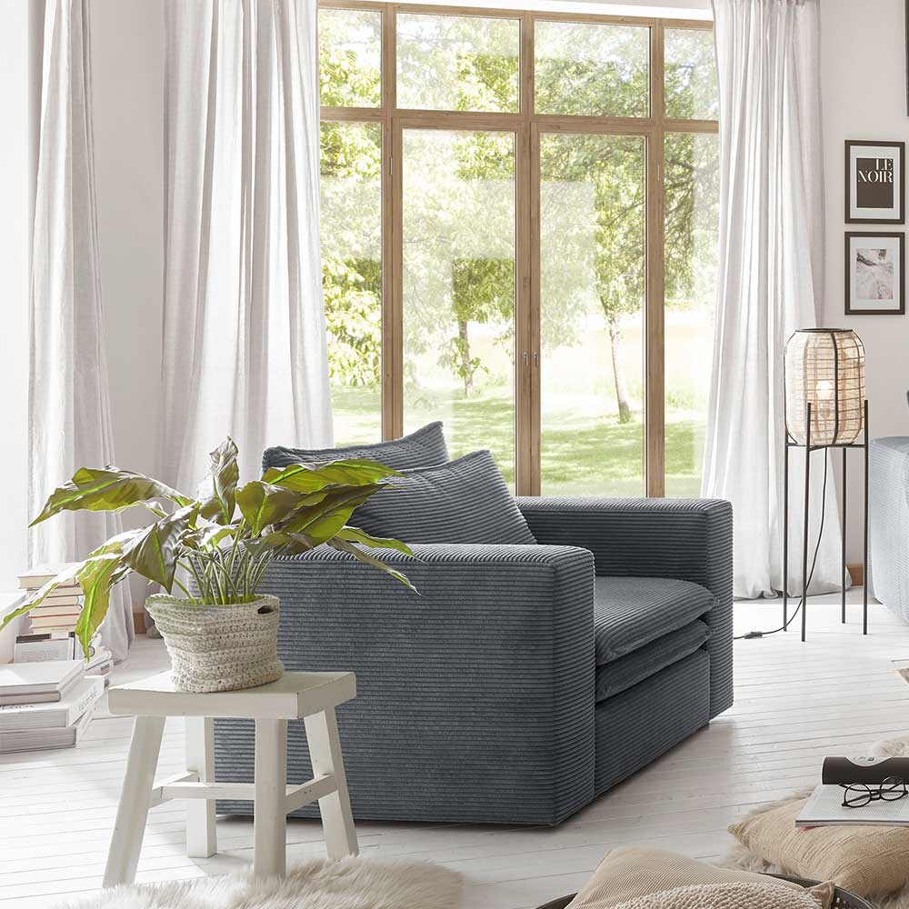Gemütlicher Cord Sessel in Anthrazit im modernen Wohnzimmerambiente – Ruffos