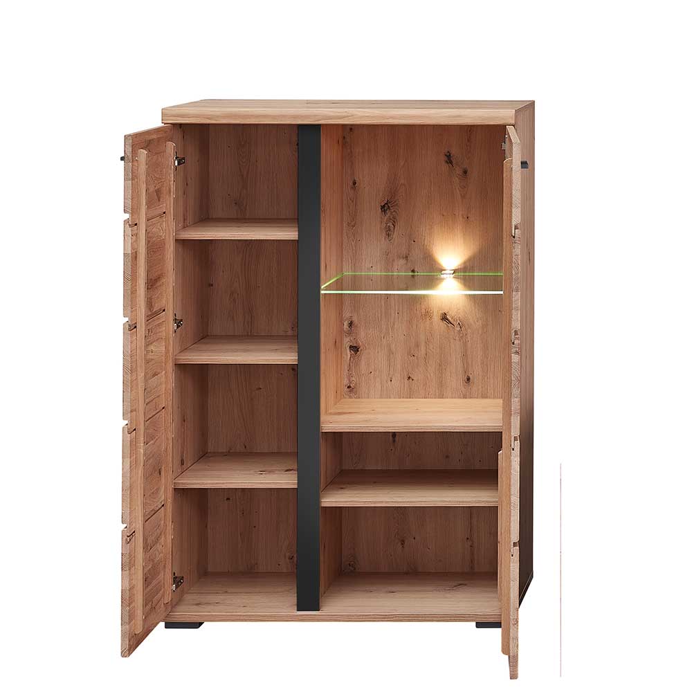 Offene Highboard Vitrine aus Eichenholz mit mehreren Regalböden und LED-Beleuchtung – Latenda