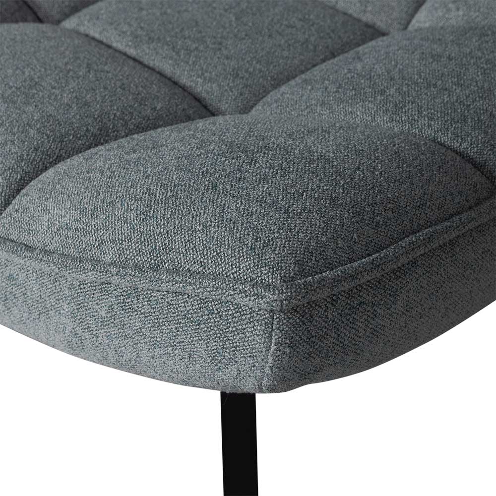 Sitzfläche und schwarzer Drehfuß am blauen Loungesessel aus Stoff – Baltimoore
