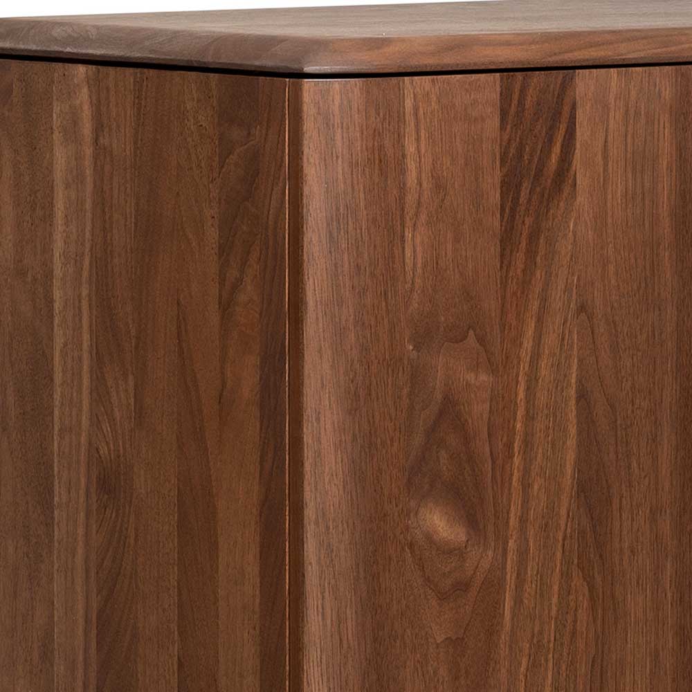Nussbaumholz-Maserung und abgerundete Kanten des Highboard-Korpus – Rivossa