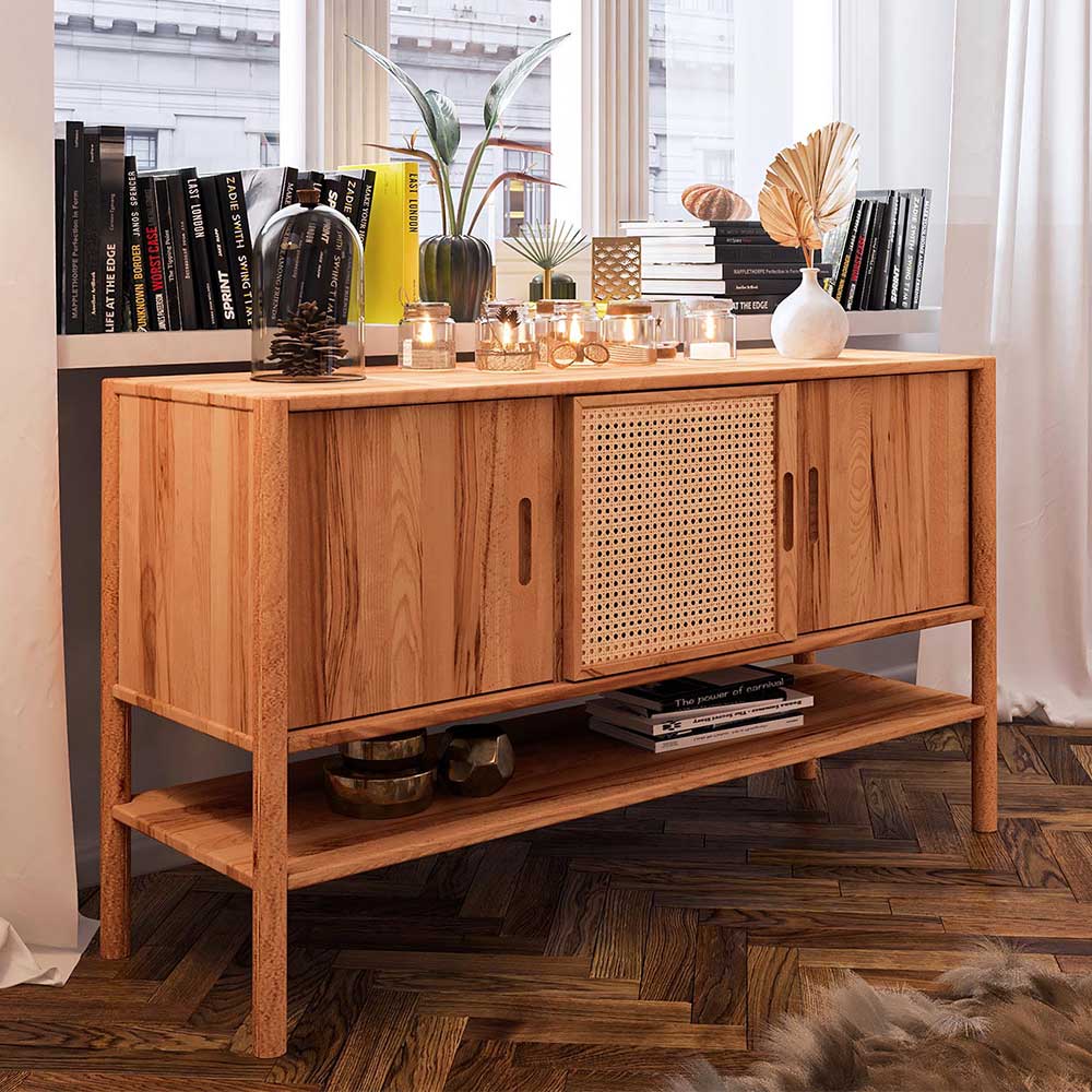 Natürliche Holzkommode mit Schiebetüren, Rattan-Details und offenem Ablagefach – Indrya