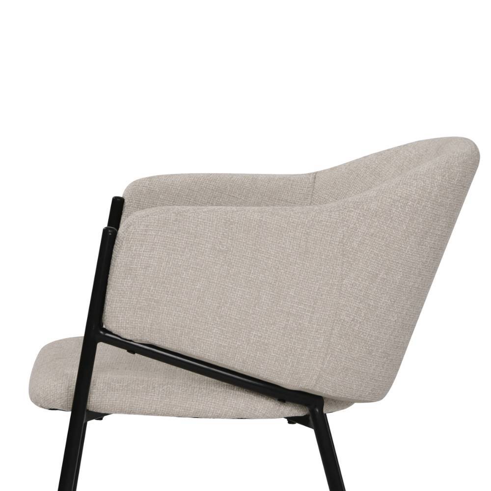 Eleganter Esszimmerstuhl in Beige, seitliche Ansicht mit geschwungenen Armlehnen und schwarzen Beinen – Iceline