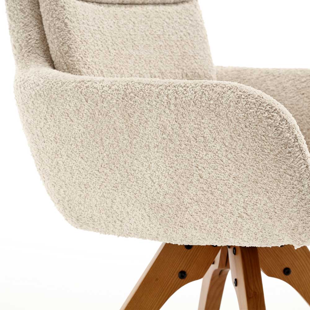 Boucle Schalensitz mit sanfter Krümmung und stabiler Anbindung an das Holz Drehgestell – Corpus (2er Set)
