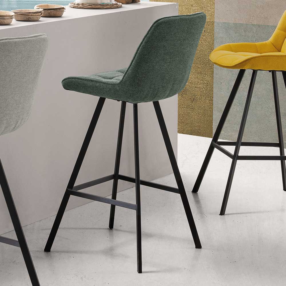Dunkelgrüner Barstuhl mit gepolstertem Sitz und Rückenlehne, schwarzes Metallgestell im modernen Design, 2er Set – Sharks