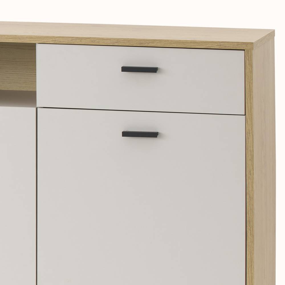 Beige Schublade und Schranktür des Sideboards mit modernen schwarzen Griffen für viel Stauraum – Dasanti