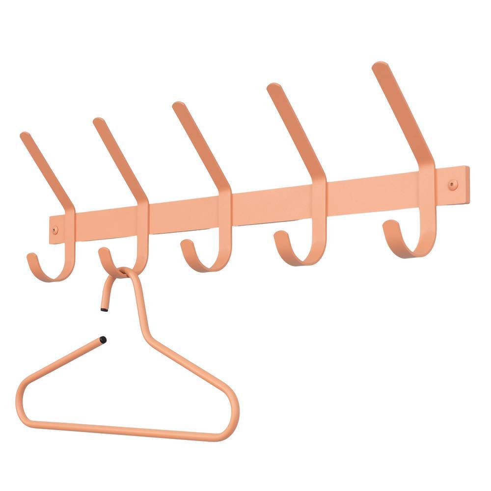 Wandgarderobenleiste in Terracotta mit fünf Haken und einem Kleiderbügel – Riumana