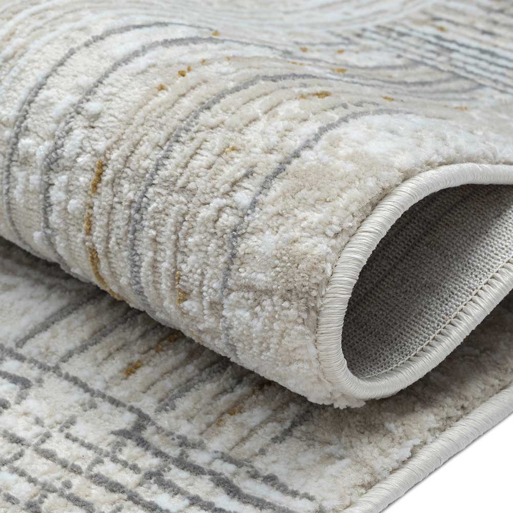 Gerollter Teppich in Creme und Hellgrau mit weicher Flor-Textur und robuster Rückseite – Sascora