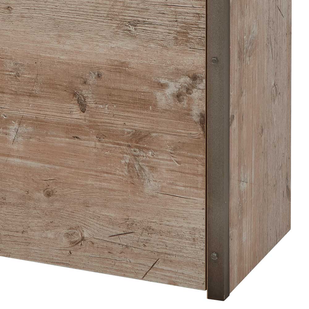 Seitenansicht der Kommode in Eiche Grau mit rustikaler Holzoptik und dunklem Metallrahmen – Merit