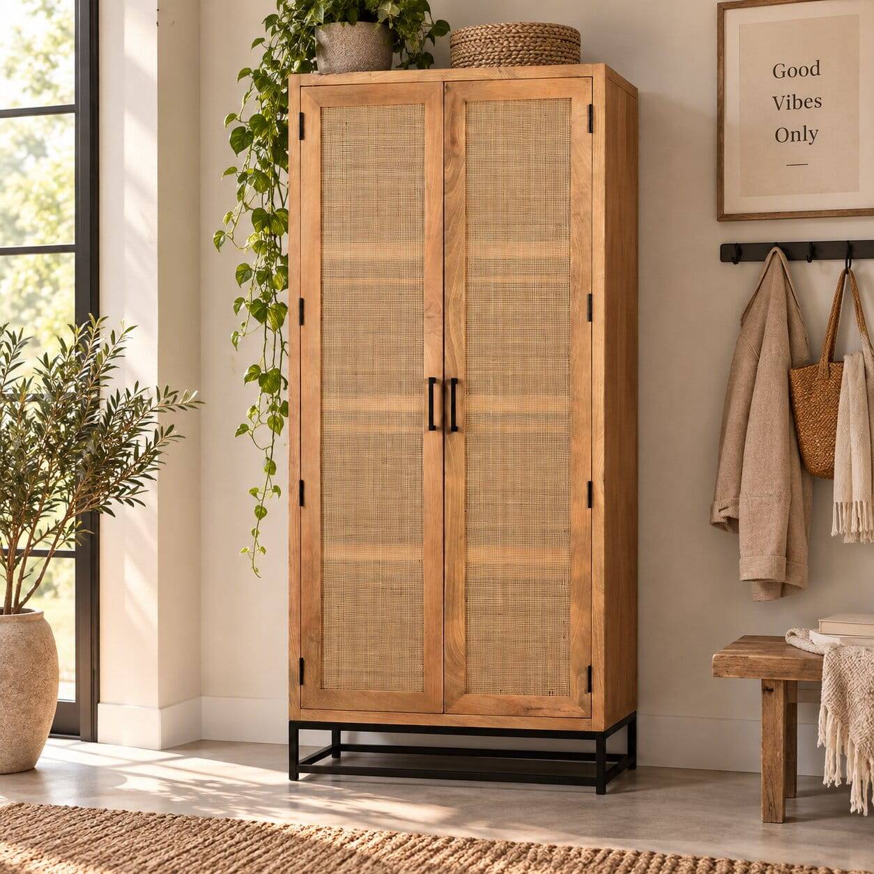 2-türiger Flurschrank aus Holz & Rattan Geflecht - Lazianus