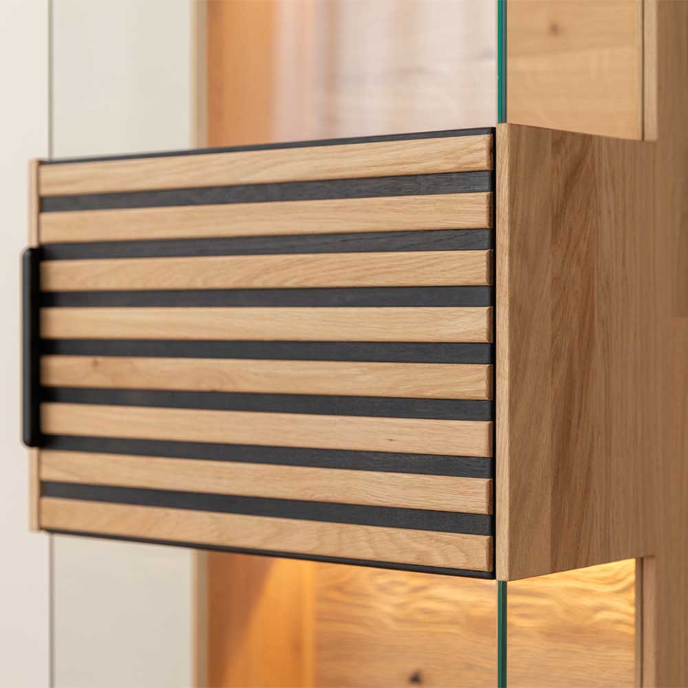 Massivholz Hängevitrine mit LED Beleuchtung - Eribella
