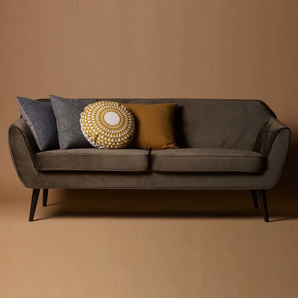 Breites Sofa Furios im Retrostil