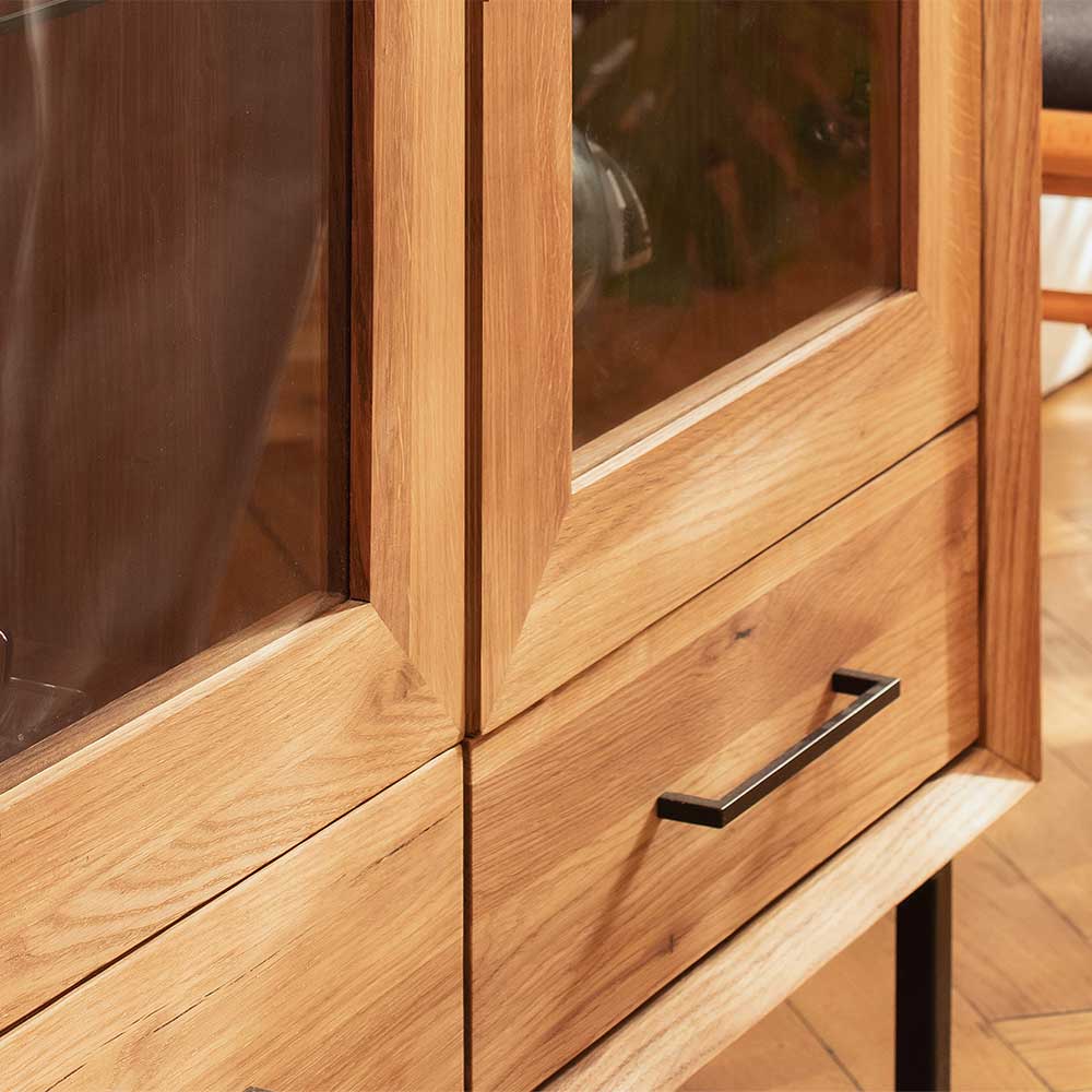 3-türiger Vitrinenschrank mit drei Schubladen - Kerfa