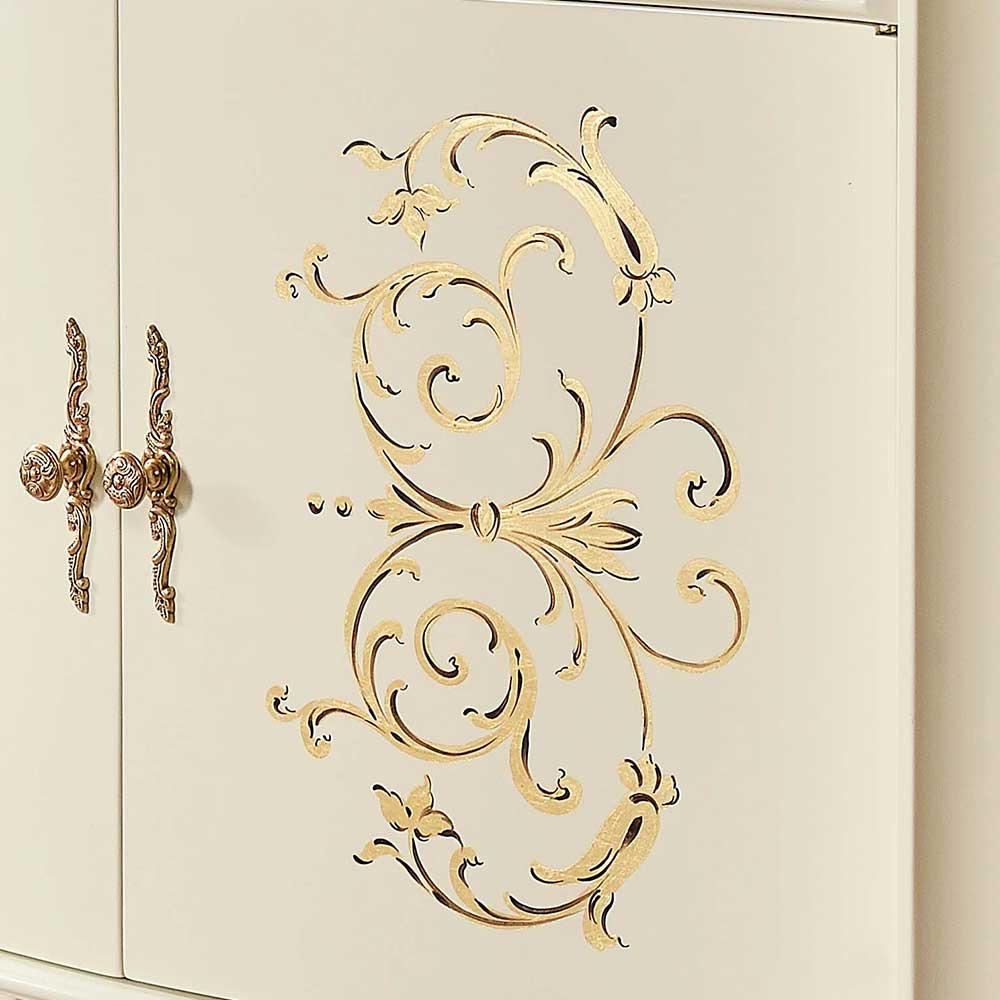 Barock Kommode mit eleganten Flügeltüren, goldener Rankenverzierung und Messinggriffen – Iviada