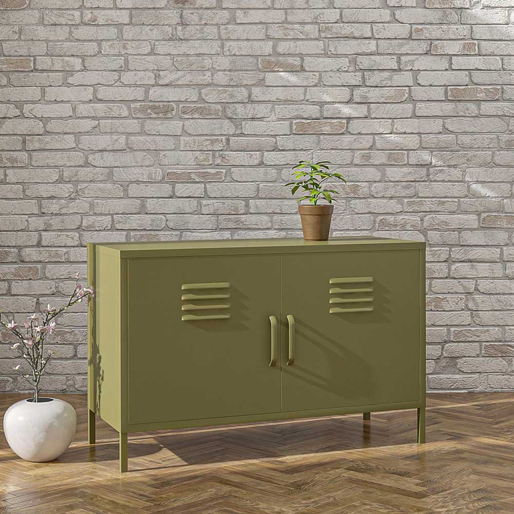 Olivgrüne Metallkommode im Spind Design in Szene gesetzt mit einer Pflanze und Vase – Austral