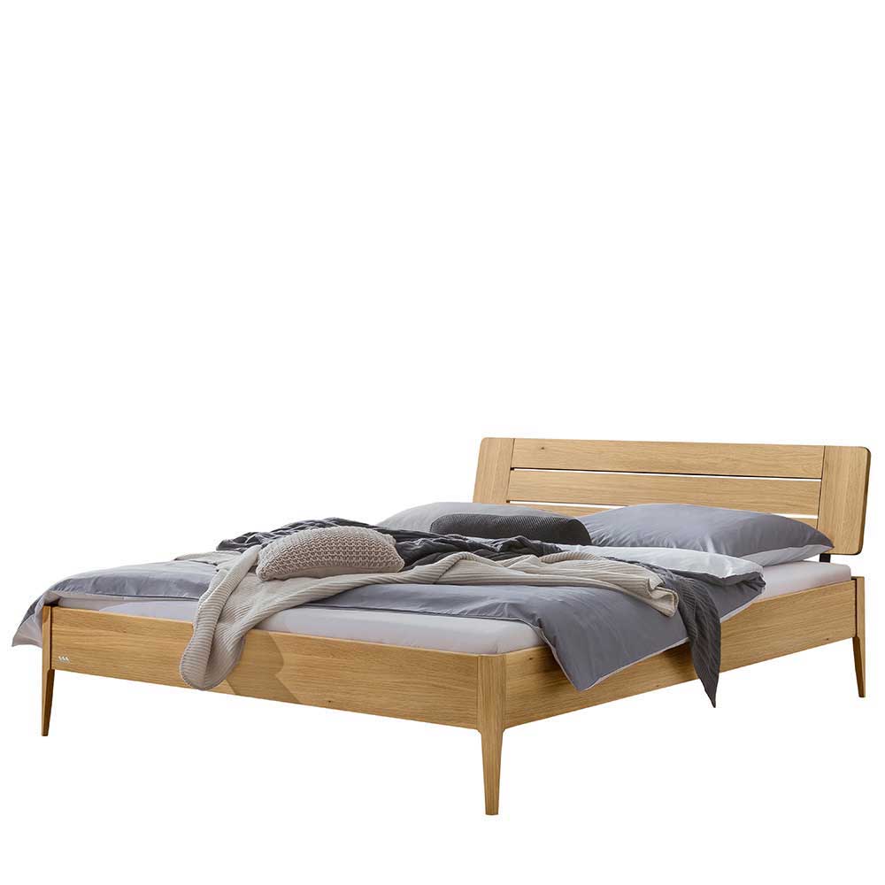 Bett mit 140x200 cm Liegefläche aus Holz - Bornio
