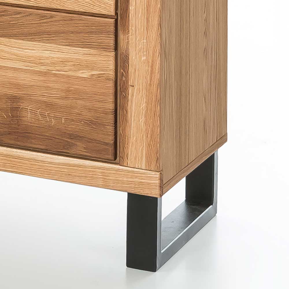 Massives Wildeiche Highboard Detail mit schwarzen U-förmigen Metallfüßen – Arello