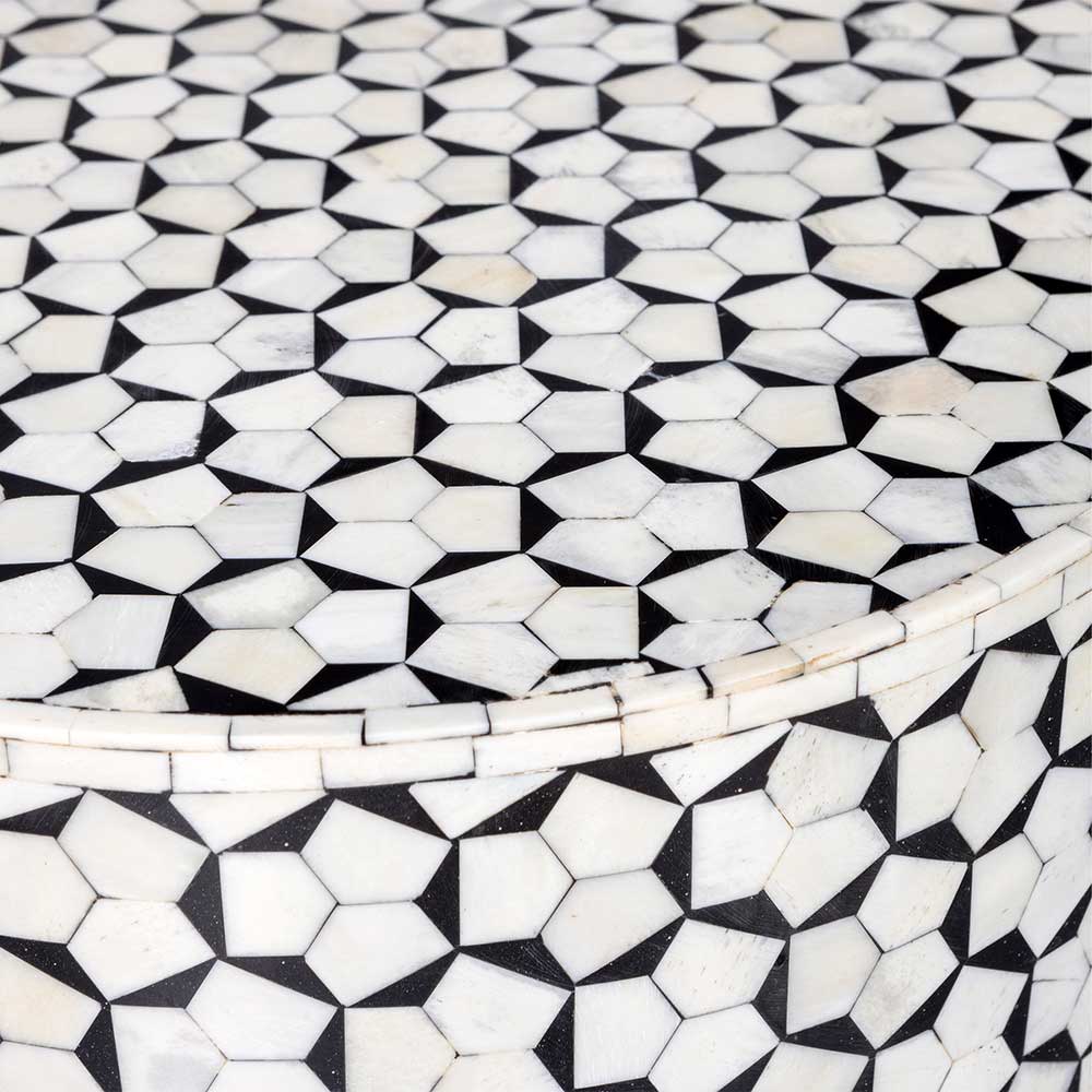 Design Beistelltisch mit Knochen Intarsien - Amdona