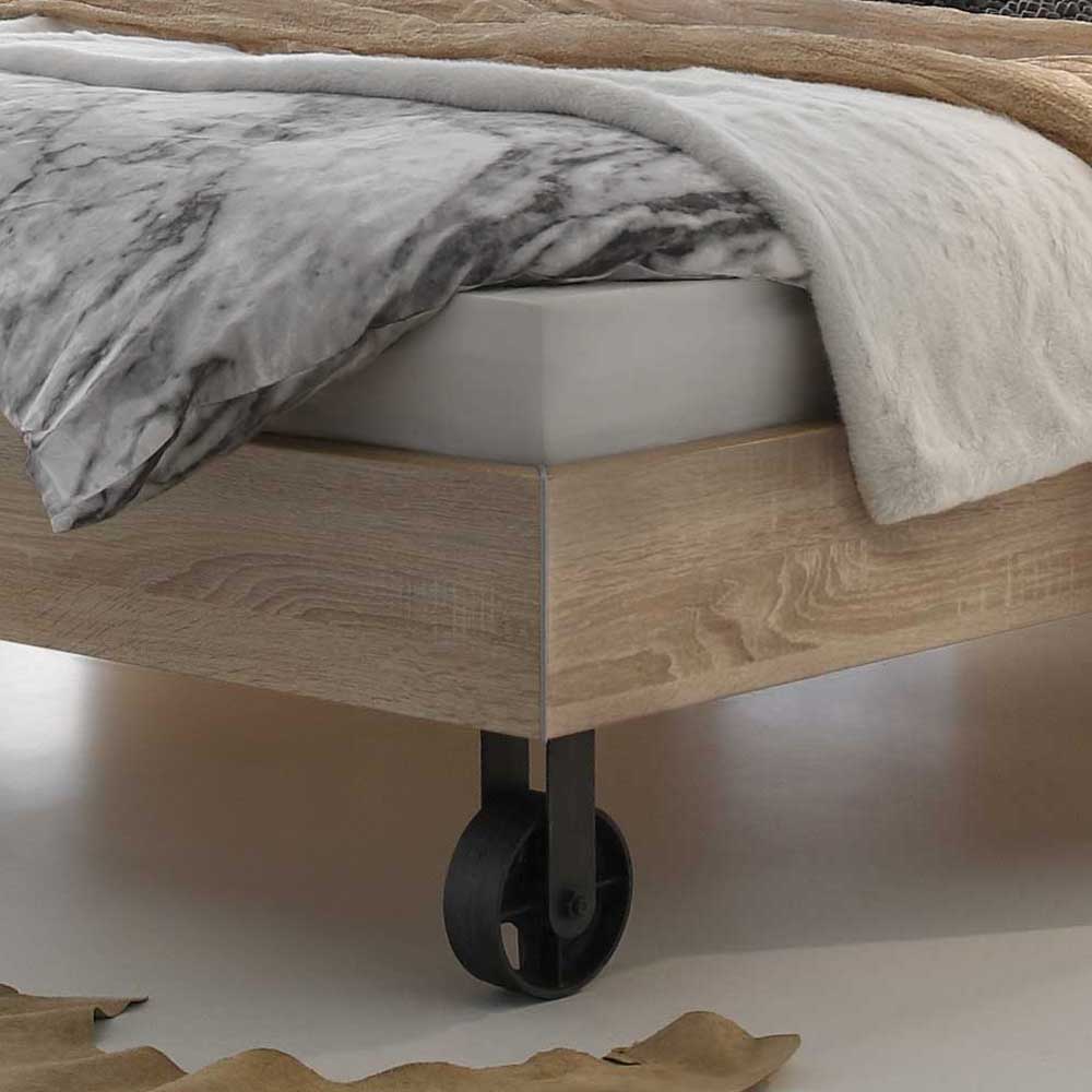 Designerbett mit Metallfüßen in Rad Optik - Nesut