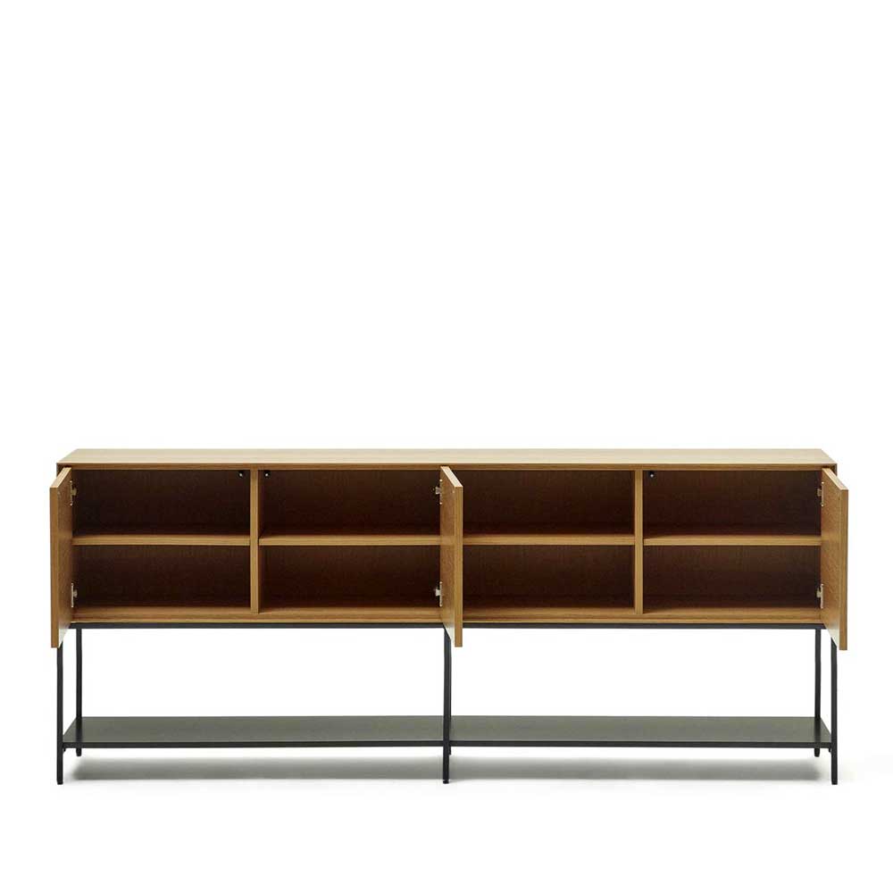 Modernes Sideboard aus Eichenholz mit vier geöffneten Fächern für viel Stauraum – Utperio