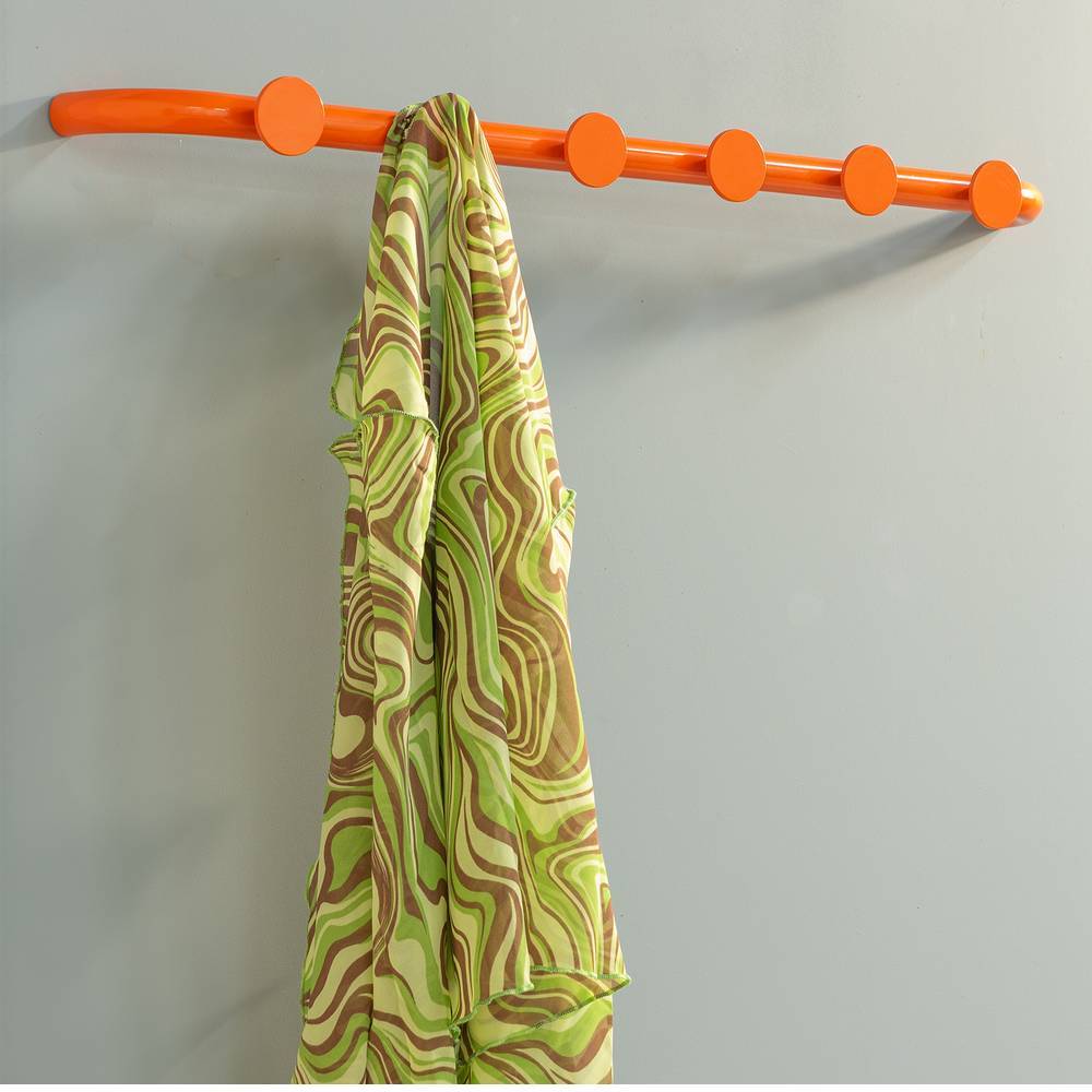 Retro Chic Garderobenleiste in Orange - Lezifa
